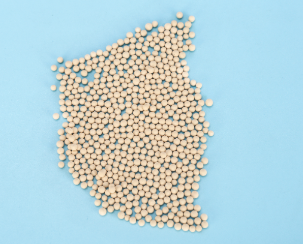 干燥剂吸湿后会腐蚀产品吗？